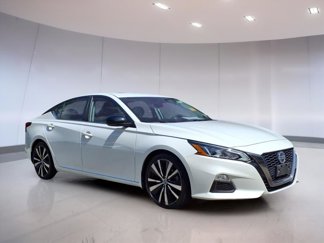 Used 2022 Nissan Altima 2.0 SR image 1