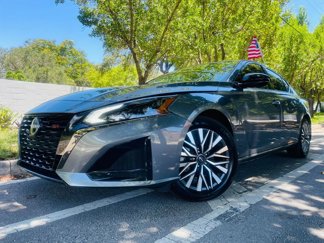 Used 2020 Nissan Altima 2.5 SL image 1