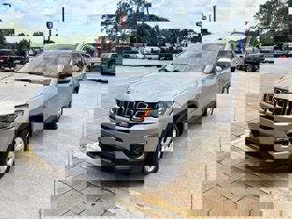 Used 2019 Jeep Compass Latitude image 1