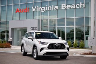 Used 2023 Toyota Highlander L image 1
