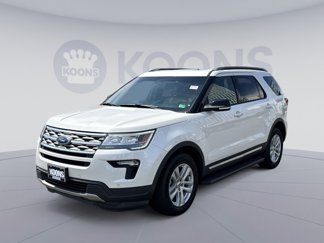Used 2018 Ford Explorer XLT w/ Equipment Group 202A image 1