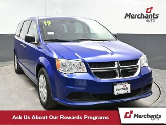 Used 2019 Dodge Grand Caravan SE image 1