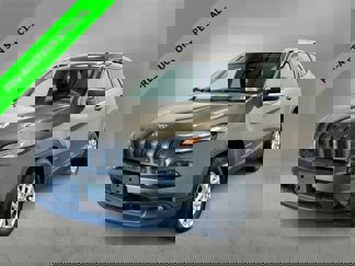 Used 2015 Jeep Cherokee Latitude image 1