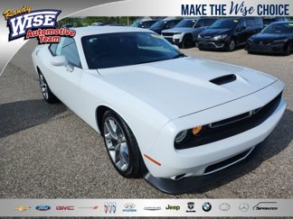 Used 2022 Dodge Challenger GT image 1