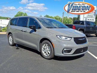 New 2025 Chrysler Pacifica Select image 1