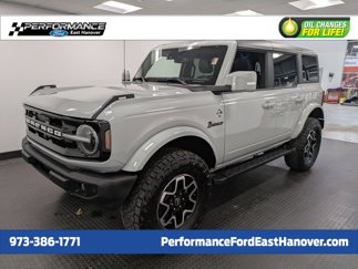 Used 2022 Ford Bronco Outer Banks image 1