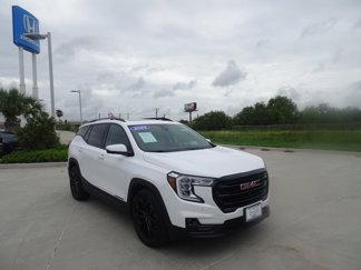 Used 2022 GMC Terrain SLT w/ Tech Package image 1