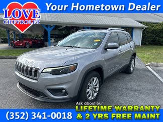 Used 2019 Jeep Cherokee Latitude w/ Cold Weather Group image 1