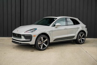 Certified 2024 Porsche Macan image 1