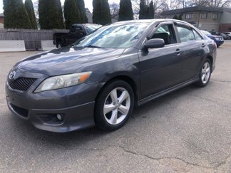 Used 2011 Toyota Camry SE image 1
