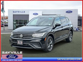 Used 2022 Volkswagen Tiguan SE image 1