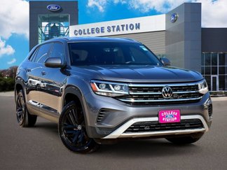 Used 2023 Volkswagen Atlas Cross Sport SE w/ Black Wheel Package image 1