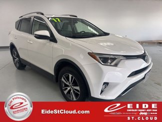 Used 2017 Toyota RAV4 XLE image 1