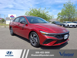 Used 2025 Hyundai Elantra Sport image 1
