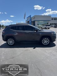 Used 2024 Jeep Compass Latitude image 1