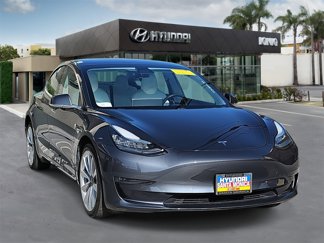 Used 2019 Tesla Model 3 Standard Range Plus image 1