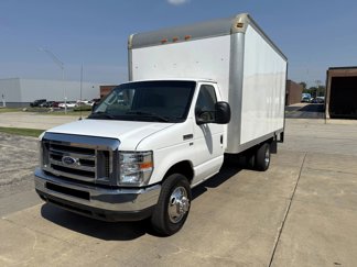 Used 2014 Ford E-350 and Econoline 350 Super Duty image 1