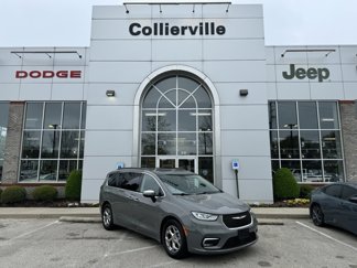 Certified 2023 Chrysler Pacifica Limited image 1