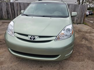 Used 2009 Toyota Sienna XLE Limited image 1