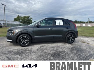Certified 2023 Kia Niro EX image 1