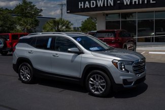 Certified 2022 GMC Terrain SLT w/ LPO, Floor Liner Package image 1
