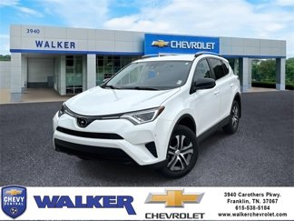 Used 2018 Toyota RAV4 LE image 1