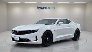 Used 2019 Chevrolet Camaro LT image 1