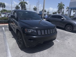 Used 2020 Jeep Grand Cherokee Altitude image 1