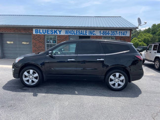 Used 2017 Chevrolet Traverse LT w/ Style and Technology Package image 1