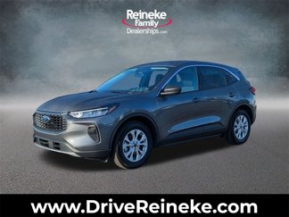 Used 2024 Ford Escape Active image 1