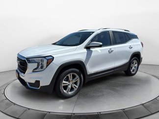 Used 2022 GMC Terrain SLE w/ Driver Convenience Package image 1