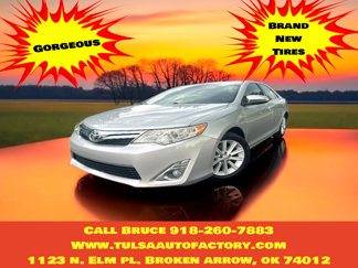 Used 2014 Toyota Camry XLE image 1