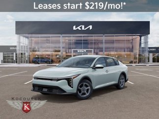 New 2025 Kia K4 LXS image 1