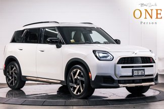 Used 2025 MINI Cooper Countryman S image 1