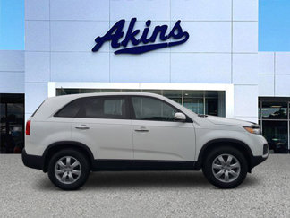 Used 2013 Kia Sorento LX w/ Third Row Pkg image 1