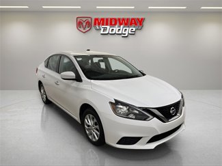 Used 2019 Nissan Sentra SV image 1