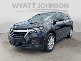 Used 2022 Chevrolet Equinox LS w/ LS Convenience Package image 1