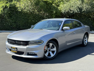 Used 2017 Dodge Charger SXT image 1