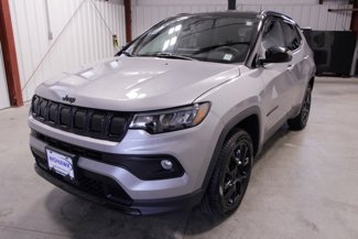 Used 2022 Jeep Compass Altitude image 1