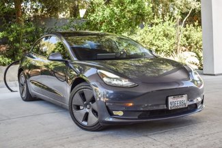 Used 2022 Tesla Model 3 Standard Range image 1