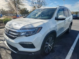 Used 2017 Honda Pilot Elite image 1