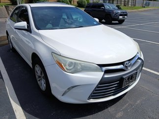 Used 2015 Toyota Camry image 1