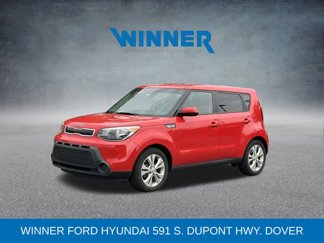 Used 2015 Kia Soul + image 1