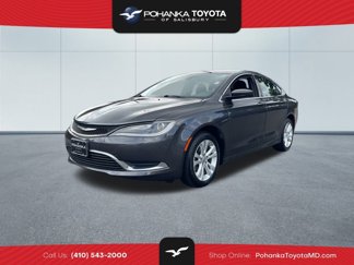 Used 2015 Chrysler 200 Limited image 1