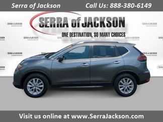 Used 2020 Nissan Rogue SV image 1
