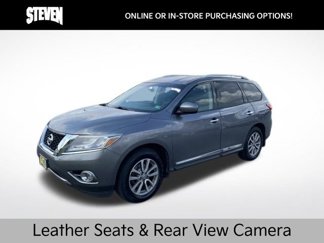 Used 2016 Nissan Pathfinder SL image 1