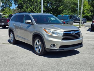 Used 2016 Toyota Highlander Limited image 1