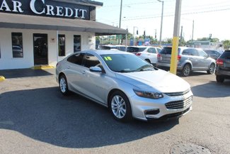 Used 2018 Chevrolet Malibu LT image 1