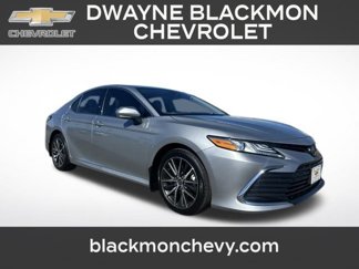 Used 2023 Toyota Camry XLE image 1