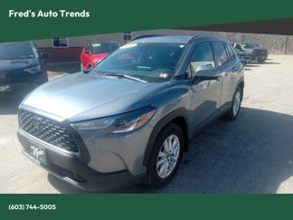 Used 2022 Toyota Corolla Cross LE image 1